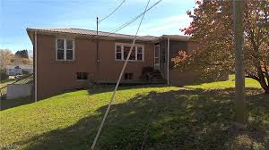 111 Thisbe St, Chester, WV 26034