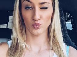 Becky Perry, la pallavolista-modella vola a Rio