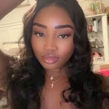 Ariel Vega (@ariellvegaa)