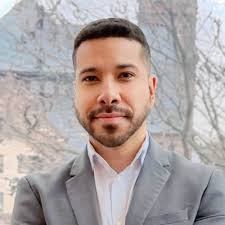 Nick Heitz's Instagram, Twitter & Facebook