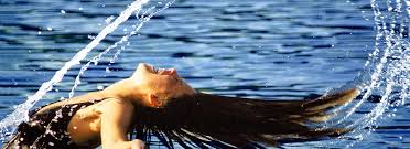 Ein täter begeht immer dann einen mord, wenn er aus niedrigen beweggründen einer anderen person das leben nimmt. Meer Wasser Frau Madchen Haare Spritzen Sardinien Tanca Manna Om423dh Telos Training Bozen