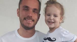 Em gesto raro, homem 'adota' filha de amiga da namorada
