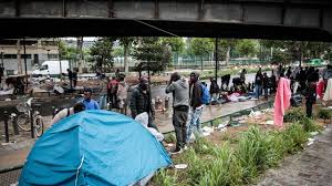Migrants D Anciens Hotels Transformes En Centres D Hebergement En France L Express