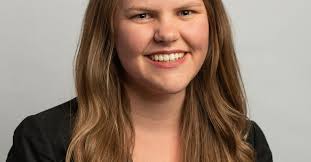 Kelly Broome's Instagram, Twitter & Facebook