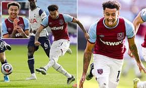 West ham sign jesse lingard on loan from man united. 4subudjrggrslm