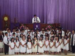 Kebanyakan orang berasumsi jika kristen dan katolik merupakan agama yang sama dan letak perbedaannya hanya pada gereja saja, namun perlu anda ketahui jika anggapan ini adalah salah. Peneguhan Sidi Jemaat Selamat Datang