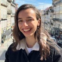 Kerry Peterman's Instagram, Twitter & Facebook