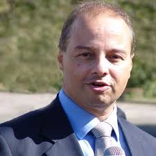 Shock as deputy mayor Simon Milton dies