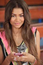 Zendaya S Must Read Guy Advice Zendaya Hair Zendaya Coleman Zendaya