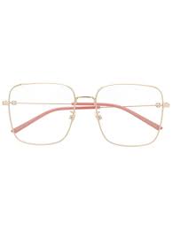 Under the new vision of creative director alessandro michele, the house has redefined luxury for the 21st century. Gucci Eyewear Square Frame Glasses Farfetch Gucci Eyewear Eyewear Square Frames