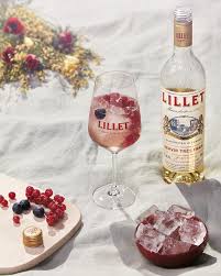 They are easy cocktails you can make. Lillet Berry Lillet Berry Rezepte Lillet Cocktail