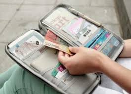 Accédez facilement à l'intérieur de votre sac à main, sac à dos, étui pour ordinateur portable, mallette ou valise. Les Organisateurs De Voyage Et Protege Passeport En Fevrier 2021