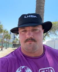 From all of us. Thank you, Rob. 🫶, @worlds_strongest_gay 🇺🇸