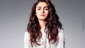 What Hair Colour Suits Me Best Hair Colors For Your Skin Tone Nykaa S Beauty Book Warm tones of blonde and brown pair well with warm skin colors.