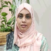 Sarah Raza's Instagram, Twitter & Facebook