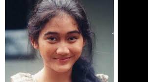 Nike ardilla lahir di bandung tanggal 27 desember 1975 dari pasangan r. Nike Ardilla Pakai Nama Nike Astrina Hingga Sukses Di Usia Belia Showbiz Liputan6 Com