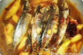 A Traditional Kadazandusun Dish Pinasakan Sada Simply Known As Pinasakan Consists Of Braised Basung Fish Mixed With T Fresh Turmeric Food Seafood Restaurant