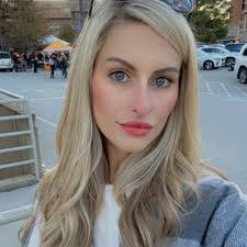 Tabitha Roper's Instagram, Twitter & Facebook