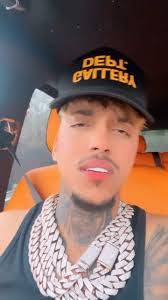 Andy Acevedo's Instagram, Twitter & Facebook