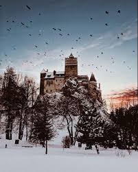 Castelul Bran Romaniaazi Romania Munte Peisaj Castel Bran Statiune Fantasy Landscape Castel Castle