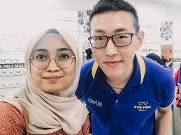 Kalau rumah korang dihiasi dengan barang dekorasi ini, rumah korang pasti tampak mewah. Puas Hati Dapat Jimat Beli Cermin Mata Di Kedai Eye Pro Vision Sungei Wang Plaza Mimin Adam