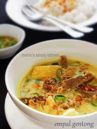 Empal gentong termasuk masakan tradisional khas kota cirebon dengan rasa milik gulai. Resep Empal Gentong Monic S Simply Kitchen