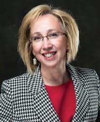 Denise Gannon's Instagram, Twitter & Facebook