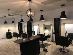 Design free beauty salon logos instantly. Salon Design Ht Salon Beauty Room Salon Decor Salon Design