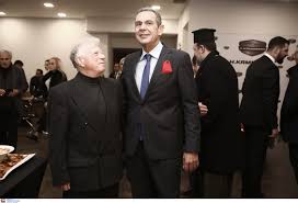 Ανανεωμένος και έχοντας απαλλάξει το σώμα του από τα περιττά κιλά ο …αγνώριστος πάνος καμμένος ασχολείται, σύμφωνα με πληροφορίες, με. Panos Kammenos Me Kokkino Poset Sta Egkainia Ths Neas Antiproswpeias Aytokinhtwn Pics