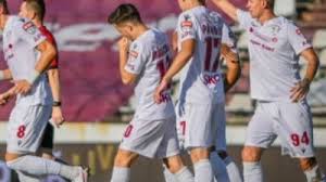 See more of știri de ultimă oră. Rapid A Produs Isterie In Maramures Giulestenii Invinsi De Comuna Recea Intr Un Meci Cu Spectatori Dupa Garduri Rezultatele Din Liga A Ii A Mobile