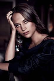 смотреть фильм лара крофт онлайн бесплатно в хорошем качестве Alicia Vikander Alicia Vikander Beauty Portrait