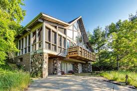 Blue chip casino & hotel, four winds casino & resort, lighthouse place outlet mall, indiana national dunes beaches, trails and bike trails and newly vibrant downtown michigan city. 105 E Lake Front Drive Beverly Shores In 46301 Mls 459167 Properties
