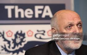 543 Geoff Thompson Photos & High Res Pictures