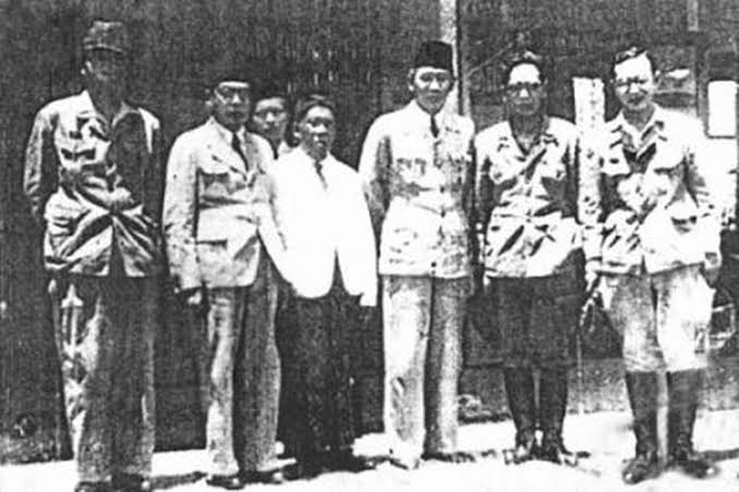 Diplomasi para Bapak Bangsa pada Agustus 1945, buatan AI