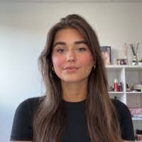 Melissa Thiry's Instagram, Twitter & Facebook