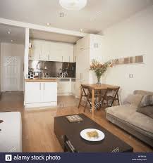 Sofá de palets 60 imágenes de muebles hechos con palets, sofas, mesas cojin exterior asiento para sofá de jardín küche gut ausgestattet und üppig geschirr etc. Kleine Wohnkuche Mit Sofa Caseconrad Com