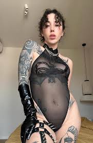 Beste Gothic OnlyFans Modelle und Influencer