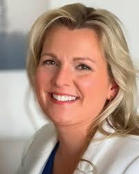 Michelle Hassel's Instagram, Twitter & Facebook