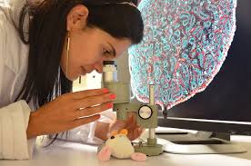 ¡Más biografías de científicas colombianas en Wikipedia!