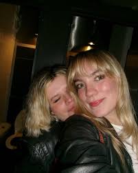 Gracie Lowe (@gra.cielowe) • Instagram photos and videos