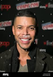 Leonard nimoy spock tv star trek hi-res stock photography and images