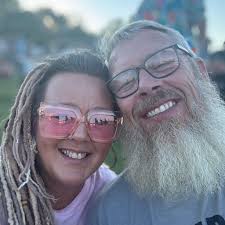 Who can do gutters in Easley, SC?