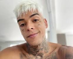 O kevin feminista chamou os nerds pra minha conta. Pin Em Famosos