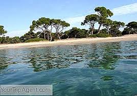 Dann buchen sie jetzt flüge nach athen (ath) und erleben sie einen unvergesslichen urlaub. Schone Strande In Der Nahe Von Athen Griechenland 2021
