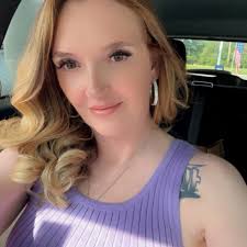 What schools are available for autistic children in Macomb or Wayne County?