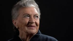 From wikimedia commons, the free media repository. Chile S First Female War Pilot Margot Duhalde Dies At 97 Bbc News