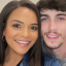 Jacklyn Wade's Instagram, Twitter & Facebook