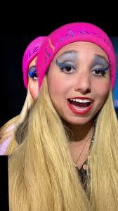 Eva Chappell's Instagram, Twitter & Facebook