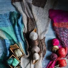 Using the same dark yarn, pick up 20sts (1st per ridge). 10 Log Cabin Ideas Log Cabin Ideas Log Cabin Knitting