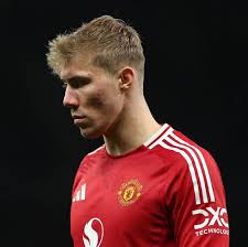 VANchester United. 🇳🇱 #MUFC #GGMU 🔴⚫️ #DonNaRed